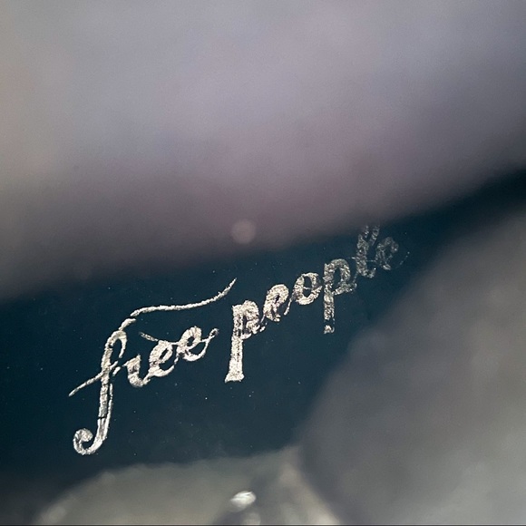 Free People Tori Padded Moto Black Leather Pull-On Lug Sole Ankle Boots Size 39 - Picture 8 of 9